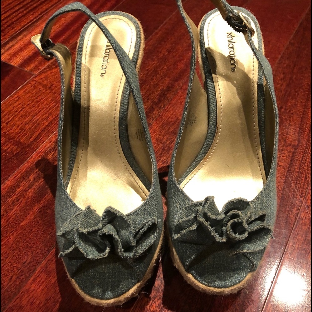 Xhilaration Denim Wedge Shoe, 8 1/2